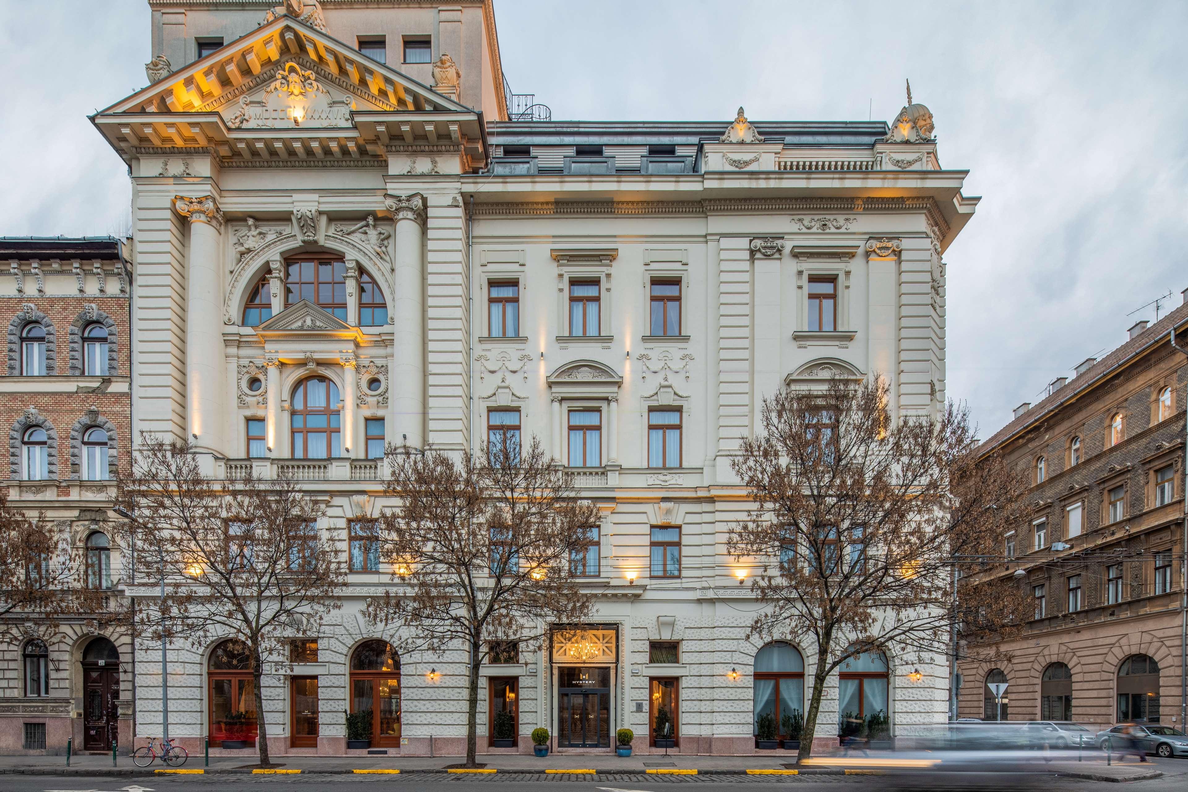 Mystery Hotel Budapesta Exterior foto